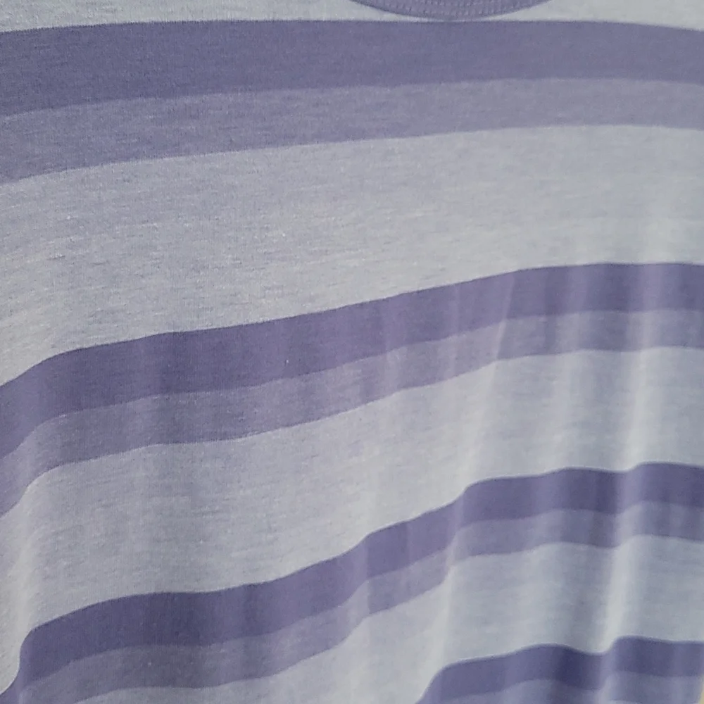 Purple Lularoe tee - Picture 3 of 4